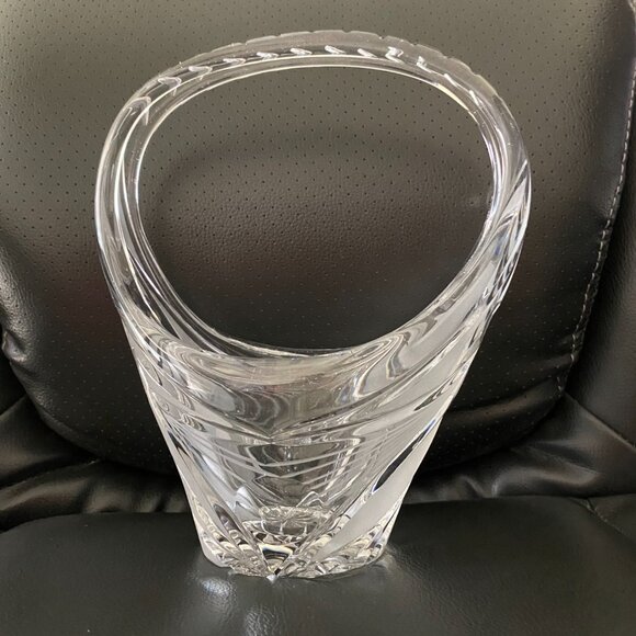 Vintage European cut crystal lead basket. - Picture 4 of 5